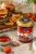 Chorwacki ketchup z truflą Zigante podany przy burgerze premium i pieczonych ziemniakach