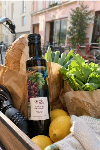 Etykieta octu z wina różowego García de la Cruz 250 ml z cytrynami